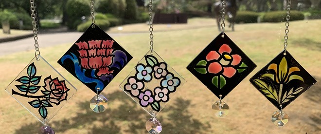 100 円ワークショップ「植物図案のステンドグラス風ブリエット